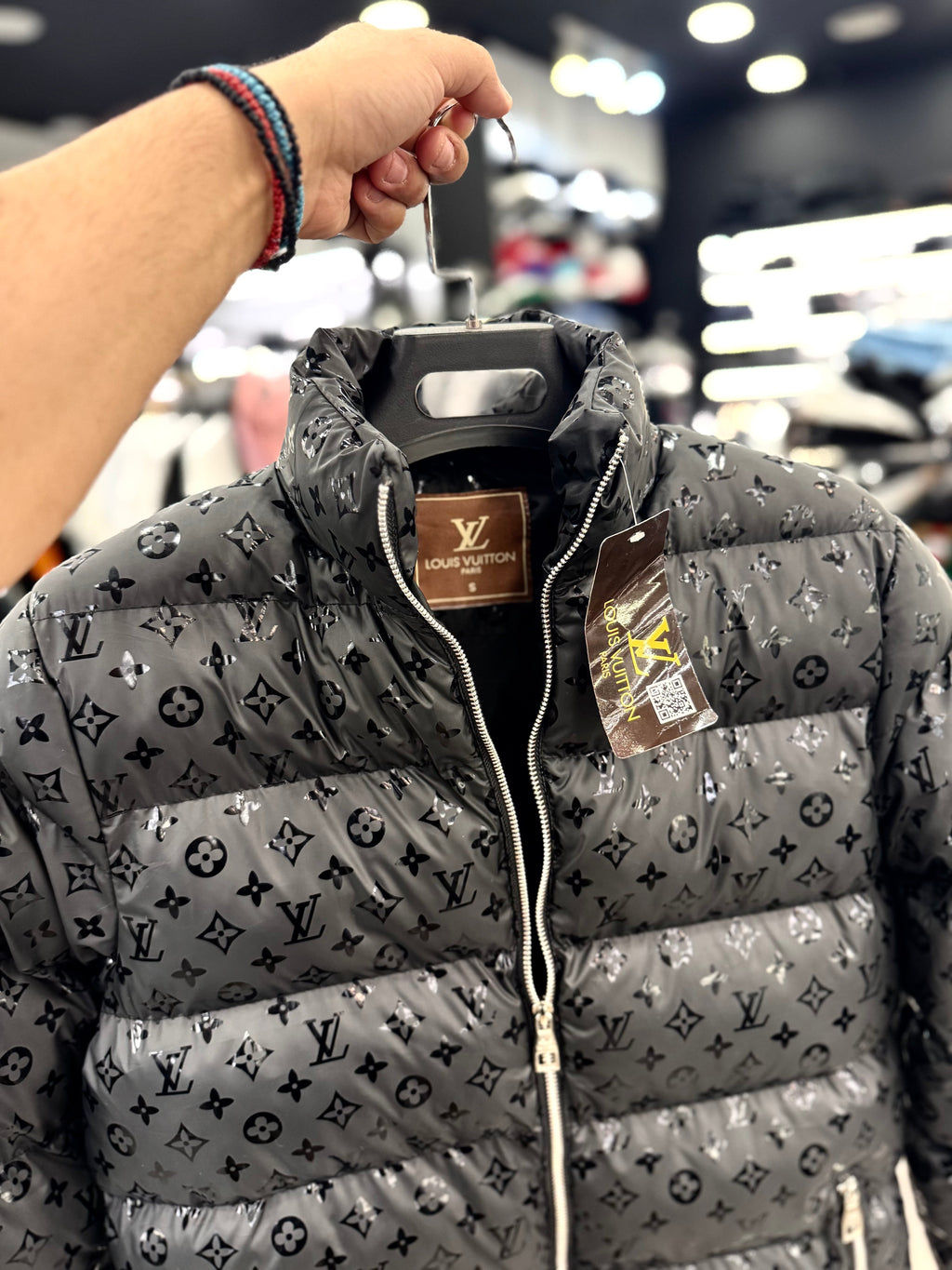 LOUIS VUITTON - ΜΠΟΥΦΑΝ