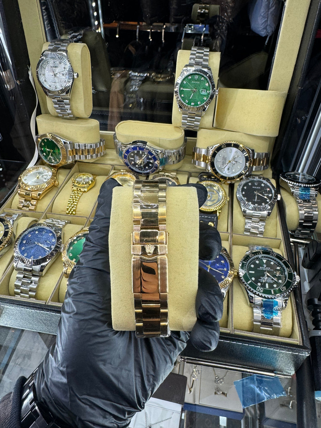 Rolex Submariner Χρυσό Μπρασελέ με Μαύρη Πλάκα