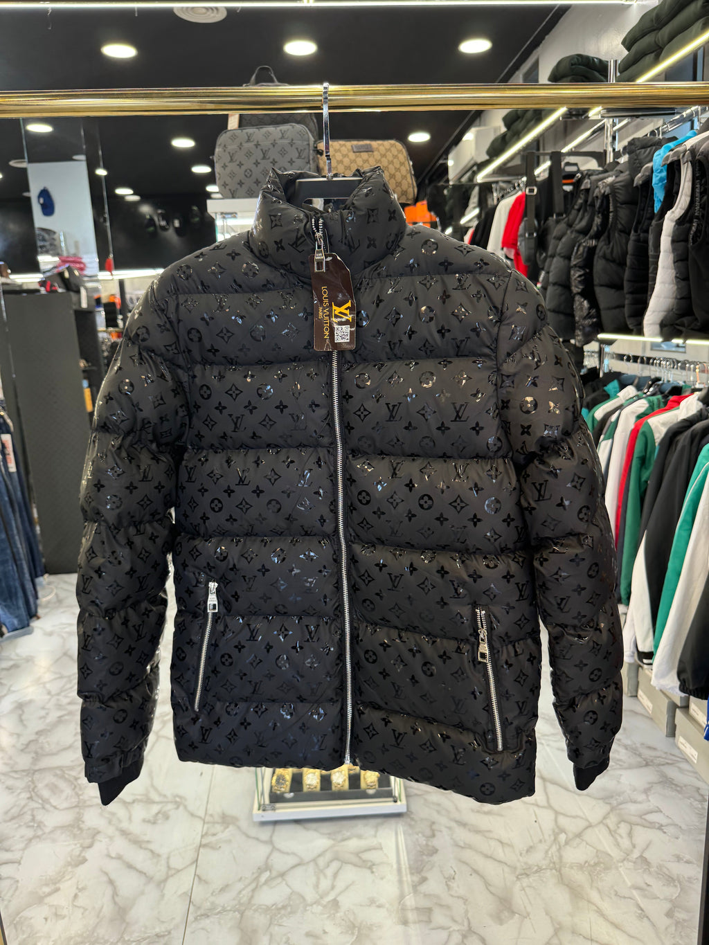 LOUIS VUITTON - ΜΠΟΥΦΑΝ