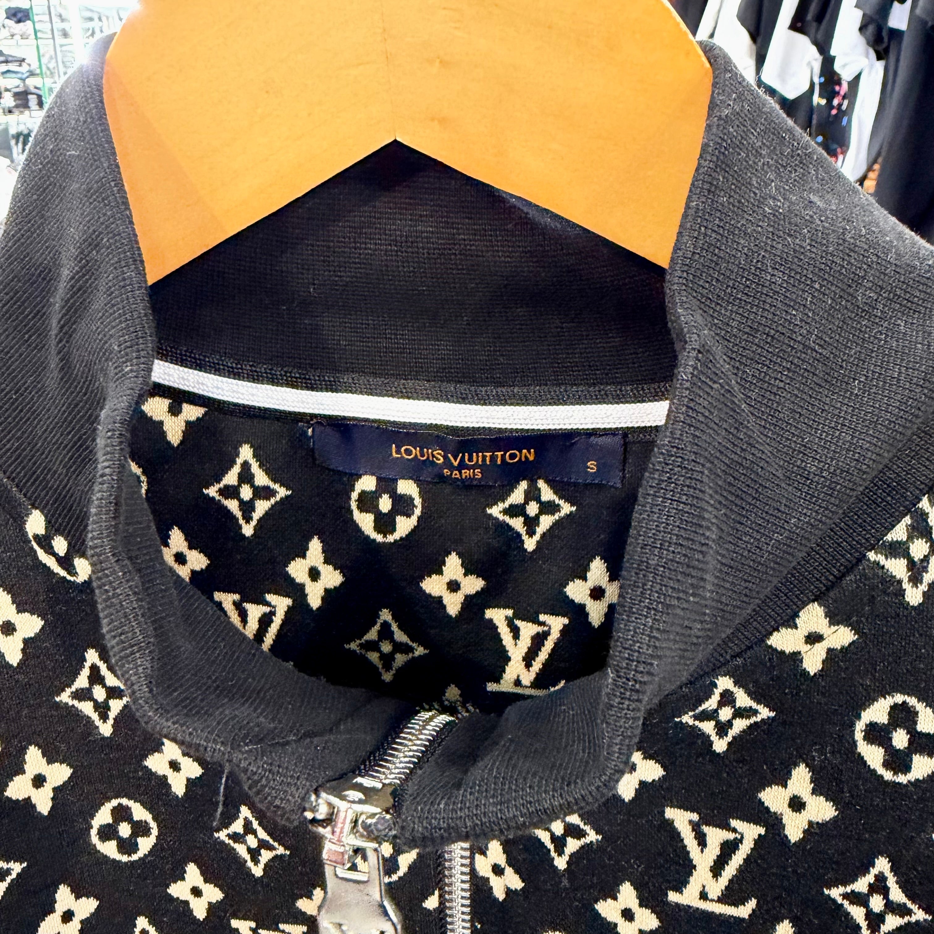 LOUIS VUITTON - ΣΕΤ ΦΟΡΜΕΣ