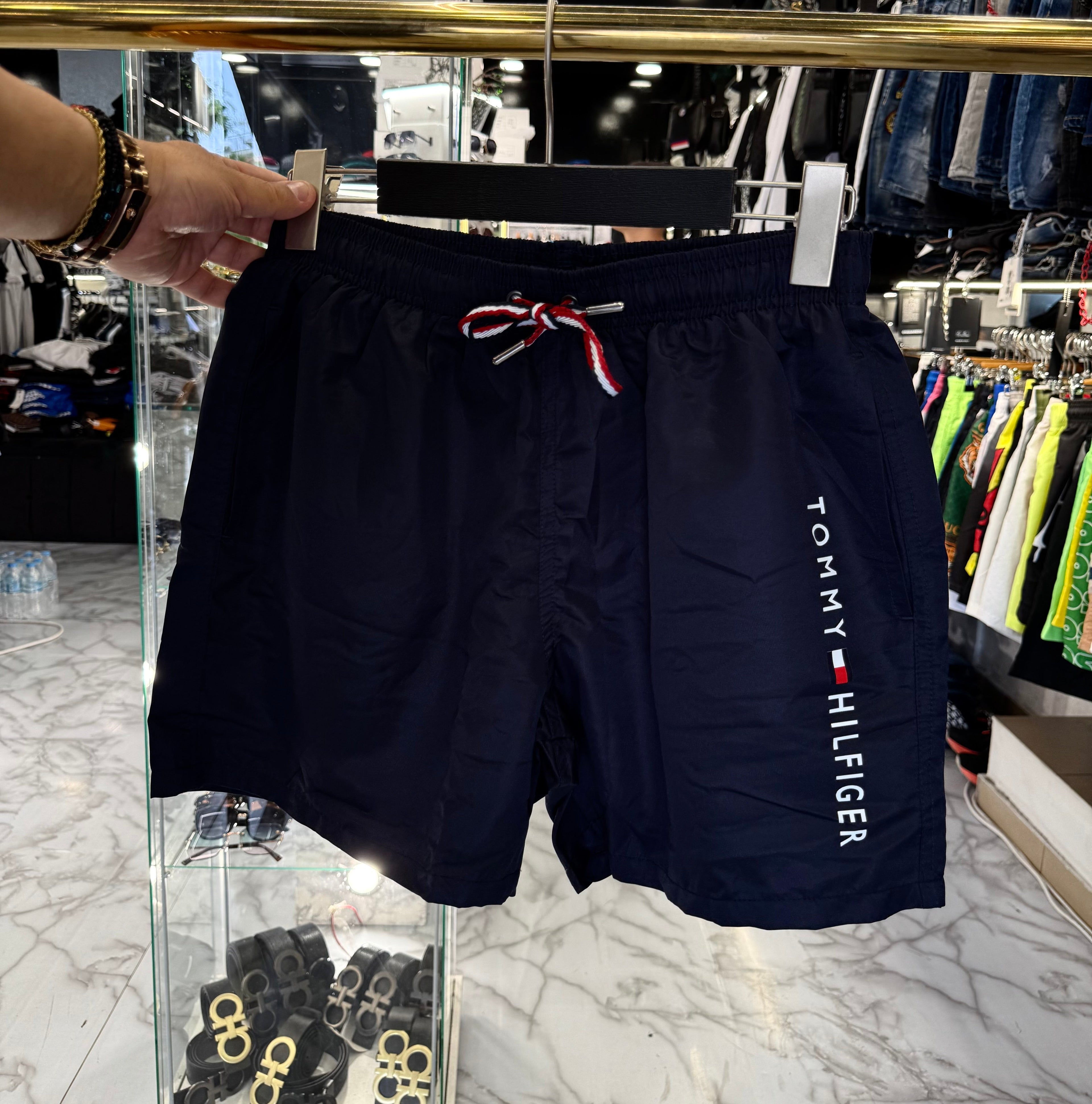 ΜΑΓΙΟ - TOMMY HILFIGER 1+1 ΔΩΡΟ