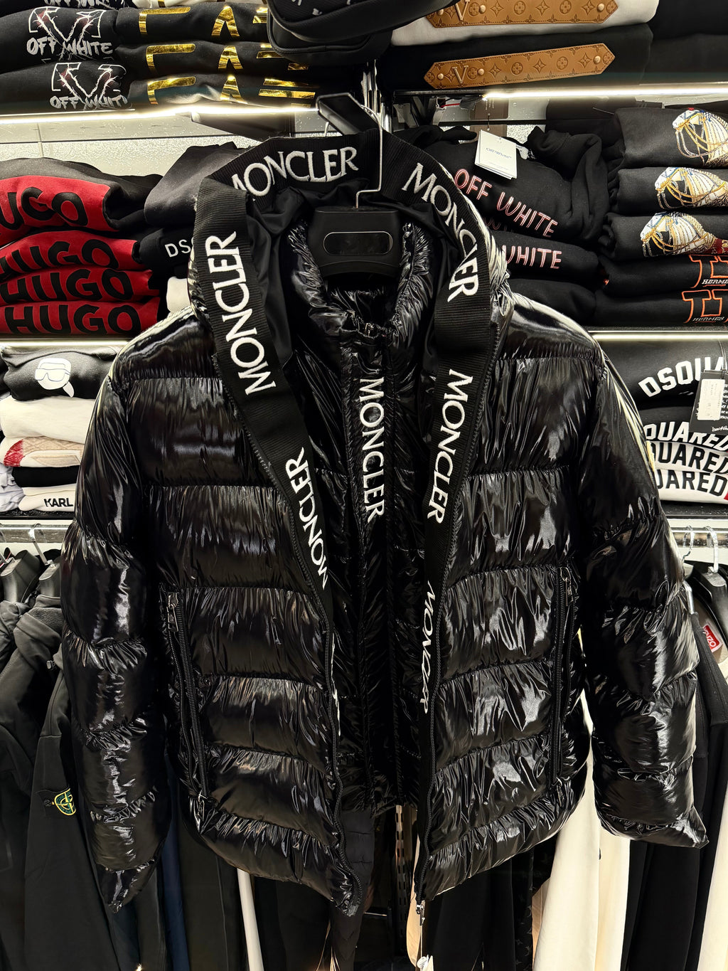MONCLER - ΜΠΟΥΦΑΝ