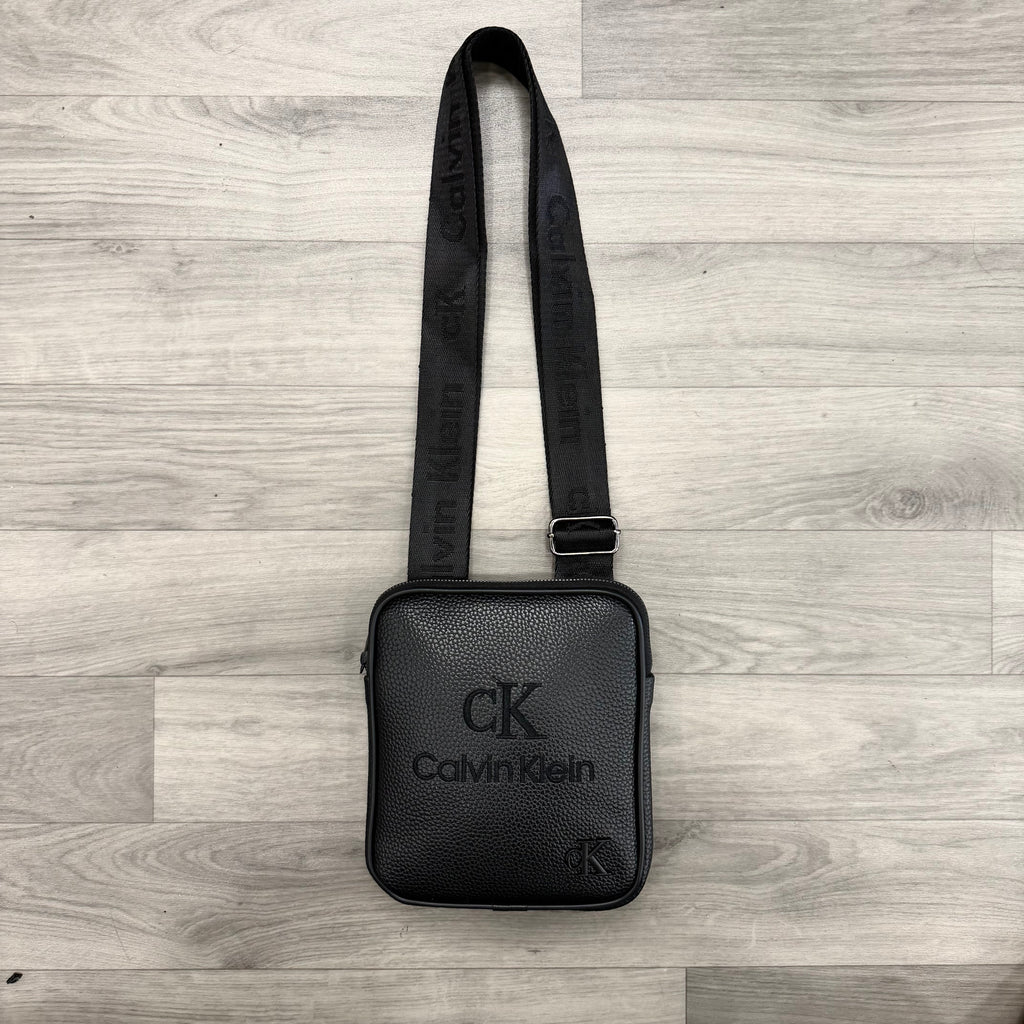 ΤΣΑΝΤΑΚΙ - CALVIN KLEIN