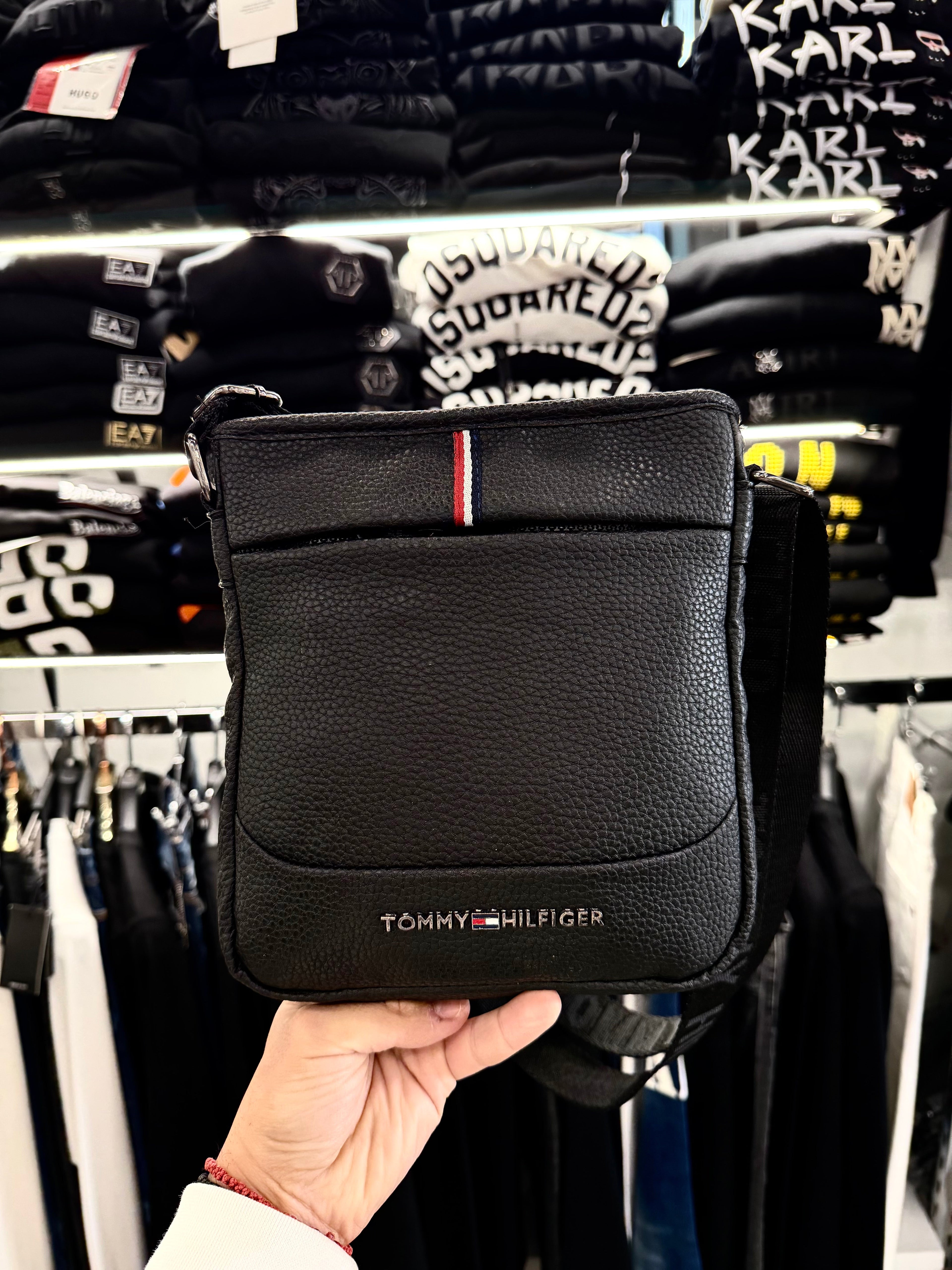 ΤΣΑΝΤΑΚΙ - TOMMY HILFIGER