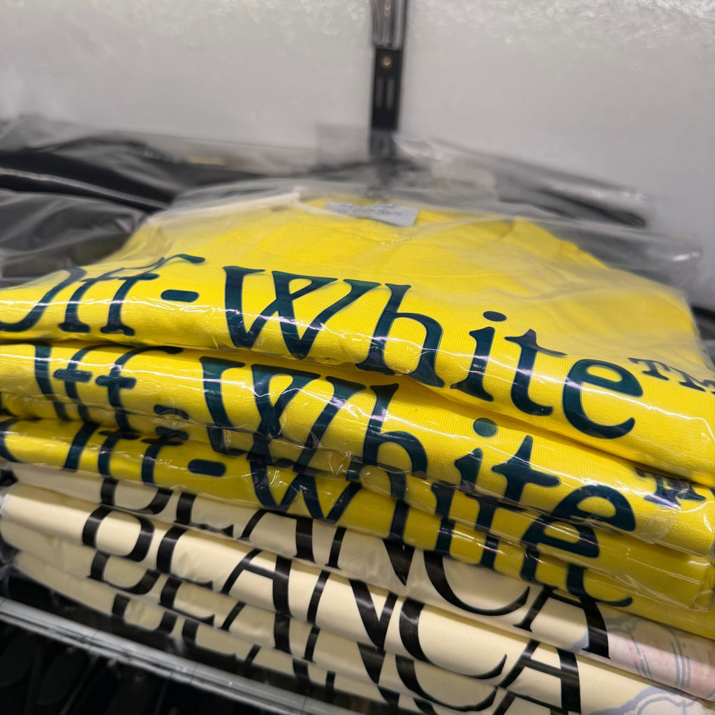 T-SHIRT - OFF-WHITE