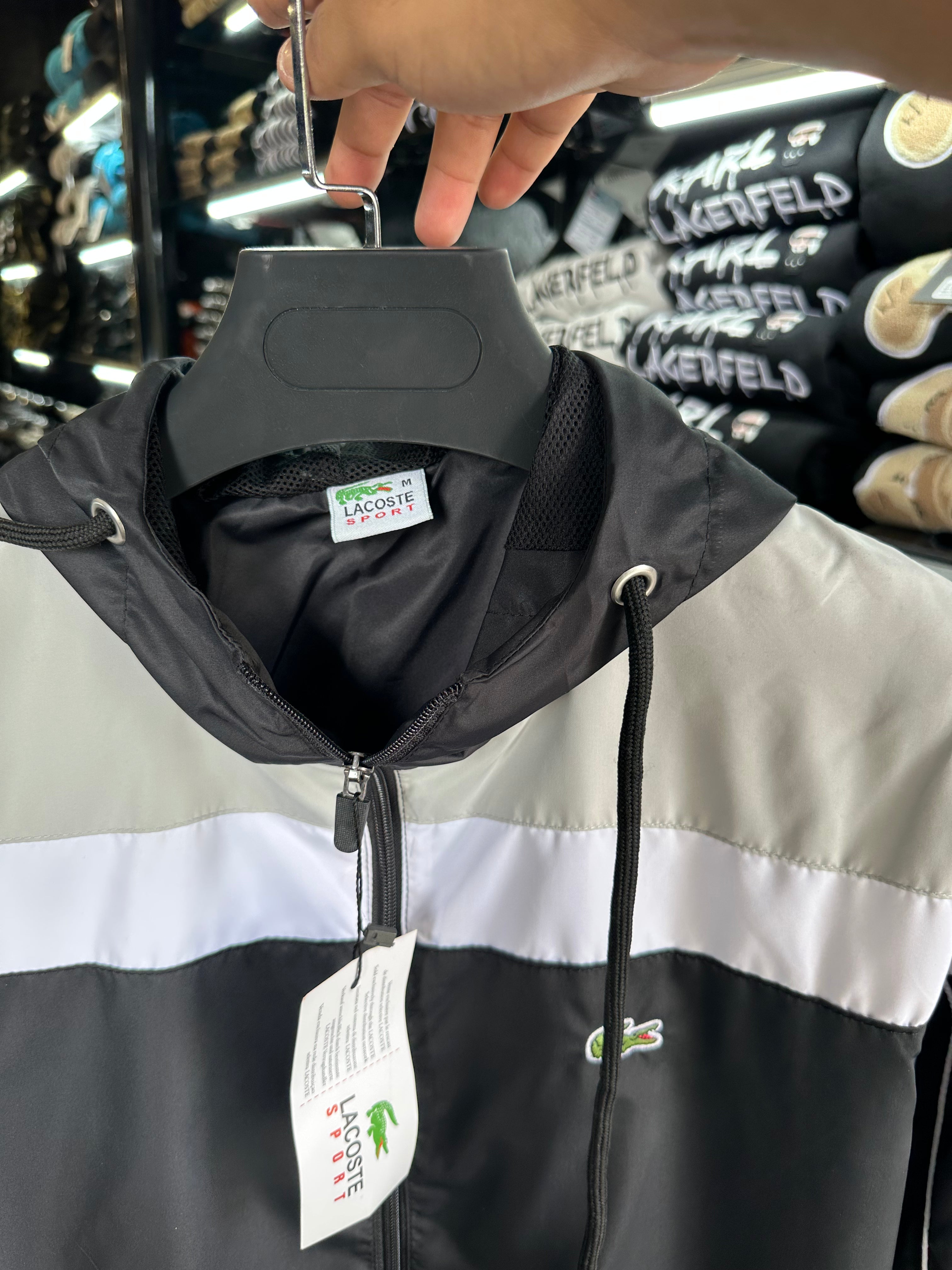LACOSTE ΣΕΤ- ΜΑΥΡΟ ΓΚΡΙ ΣΕΤ ΦΟΡΜΕΣ