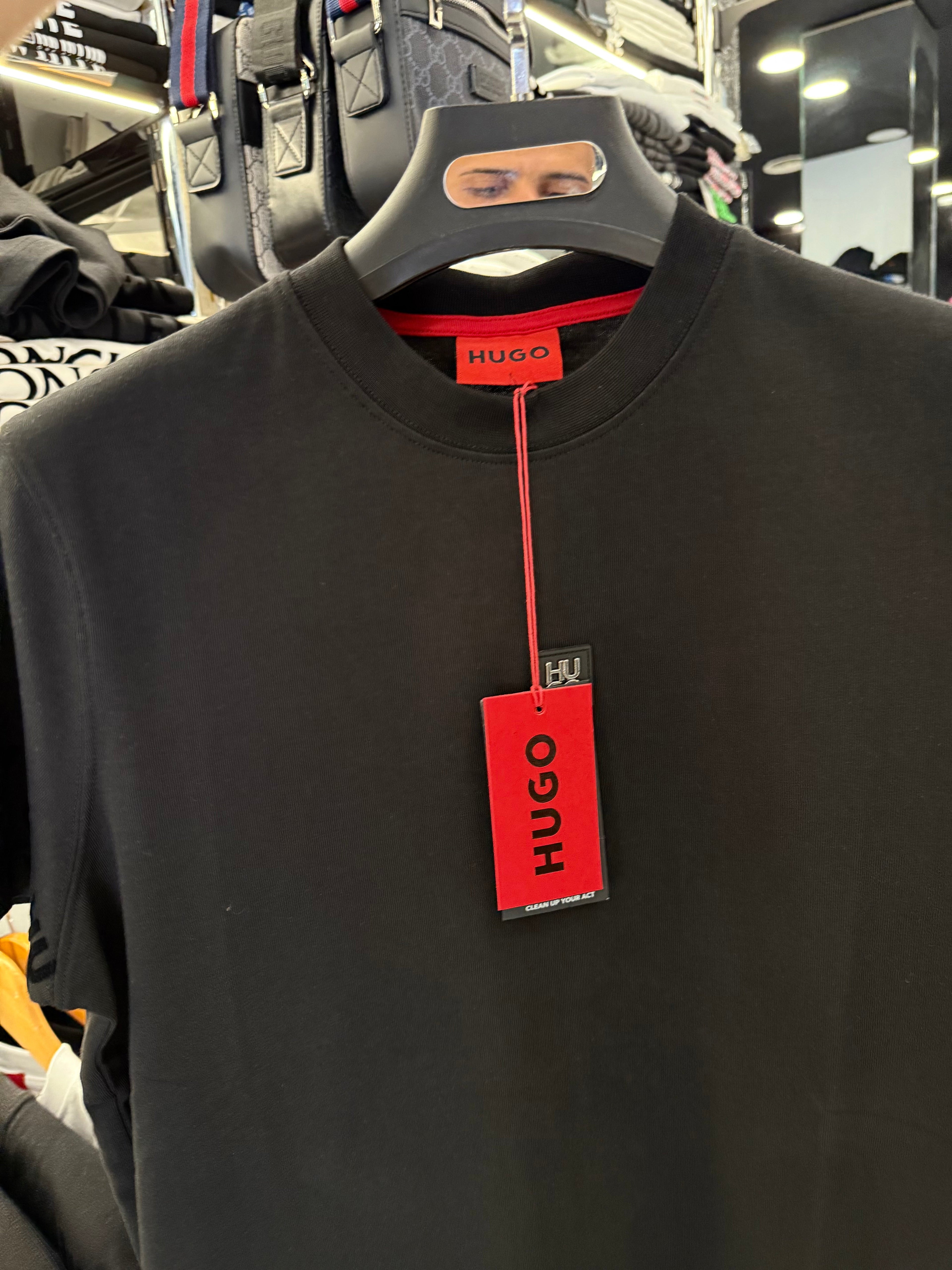 T-SHIRT - HUGO