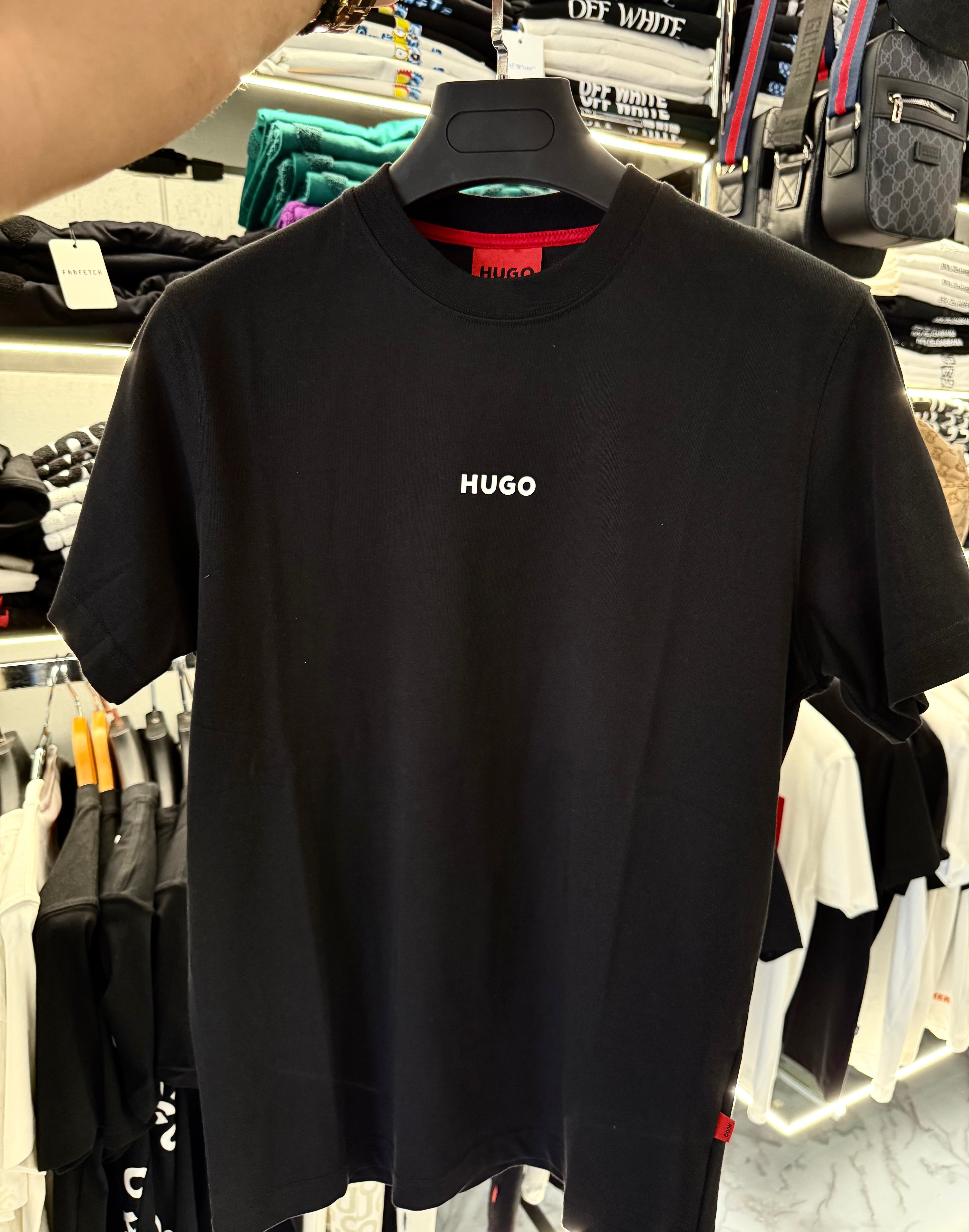 T-SHIRT - HUGO