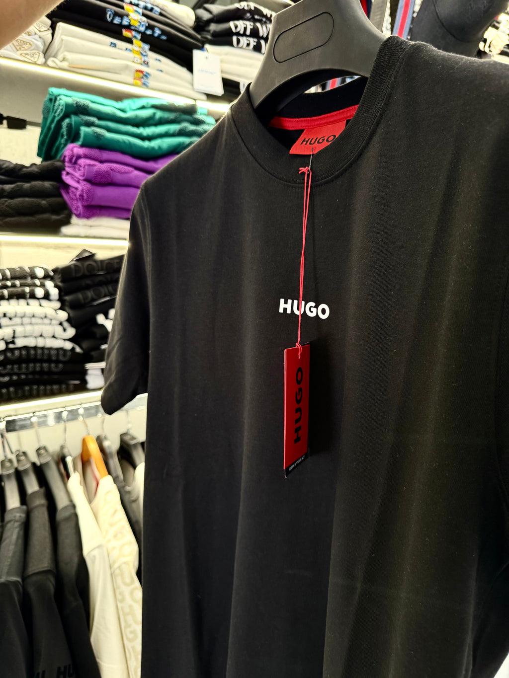 T-SHIRT - HUGO