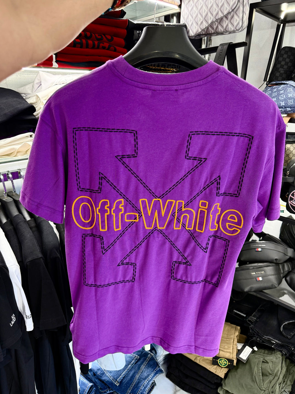 T-SHIRT - OFF WHITE