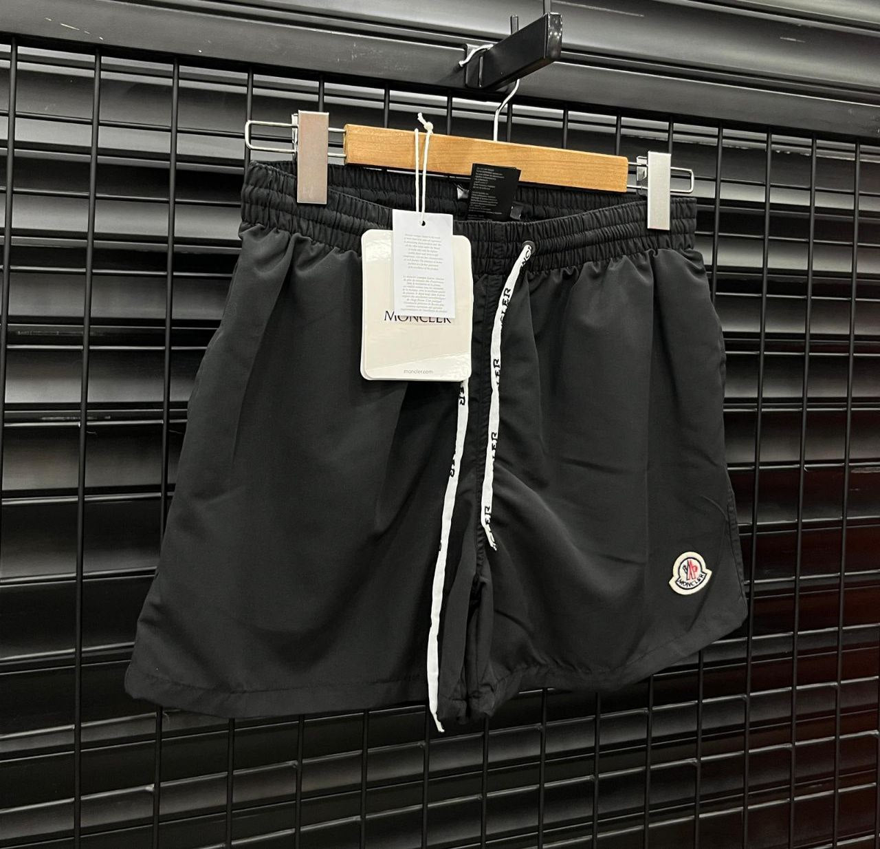 ΜΑΓΙΟ - MONCLER 1+1 ΔΩΡΟ