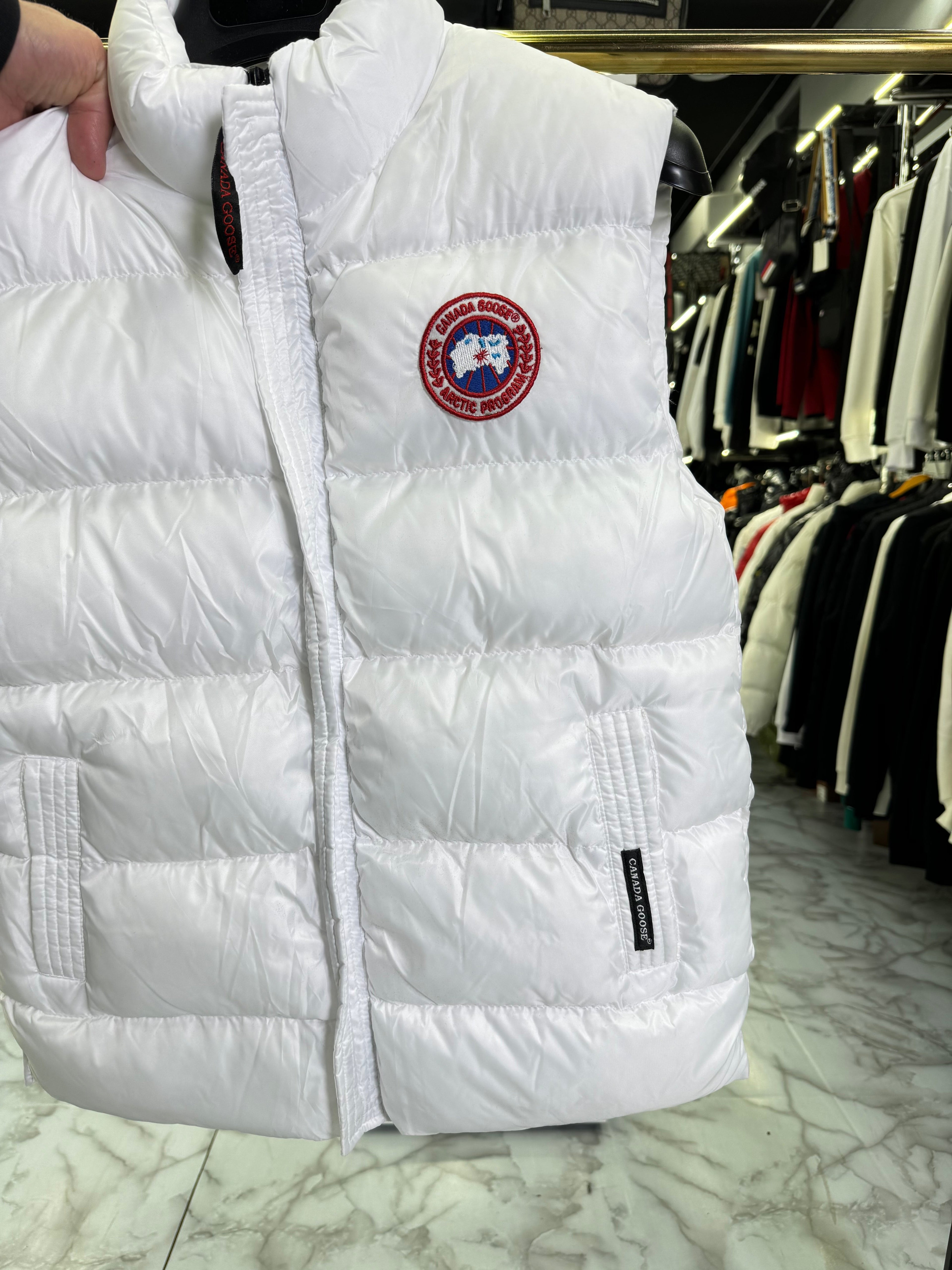 CANADA GOOSE - ΑΜΑΝΙΚΟ ΜΠΟΥΦΑΝ 2025