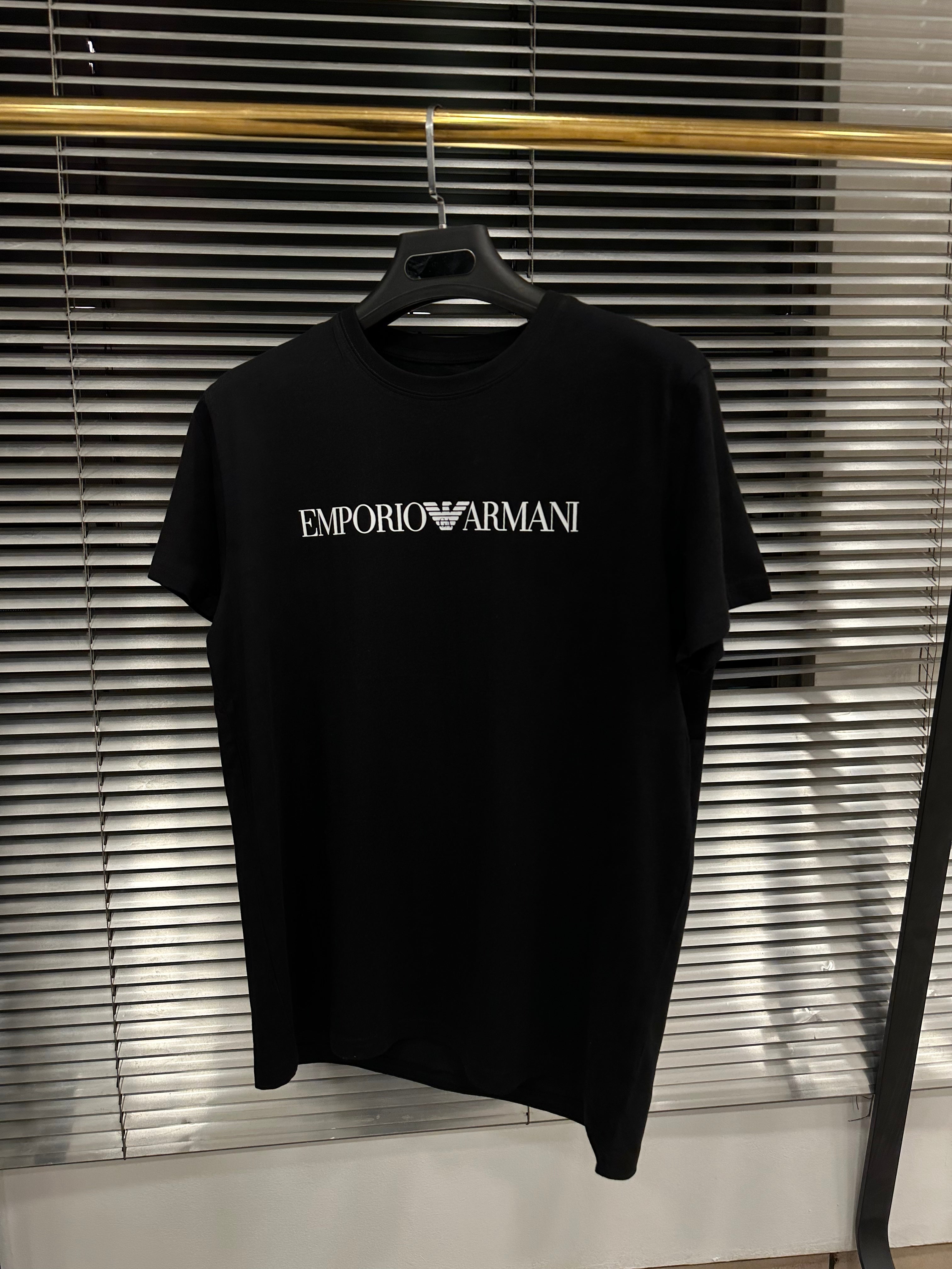 T-SHIRT - 04